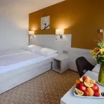 Hotel Vega 4*